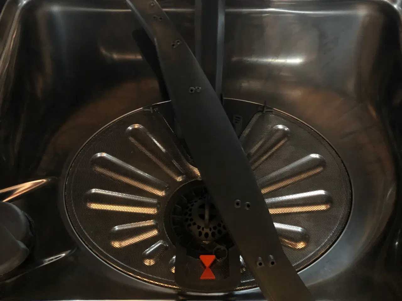 Billede 5 - AEG opvaskemaskine, underbygget