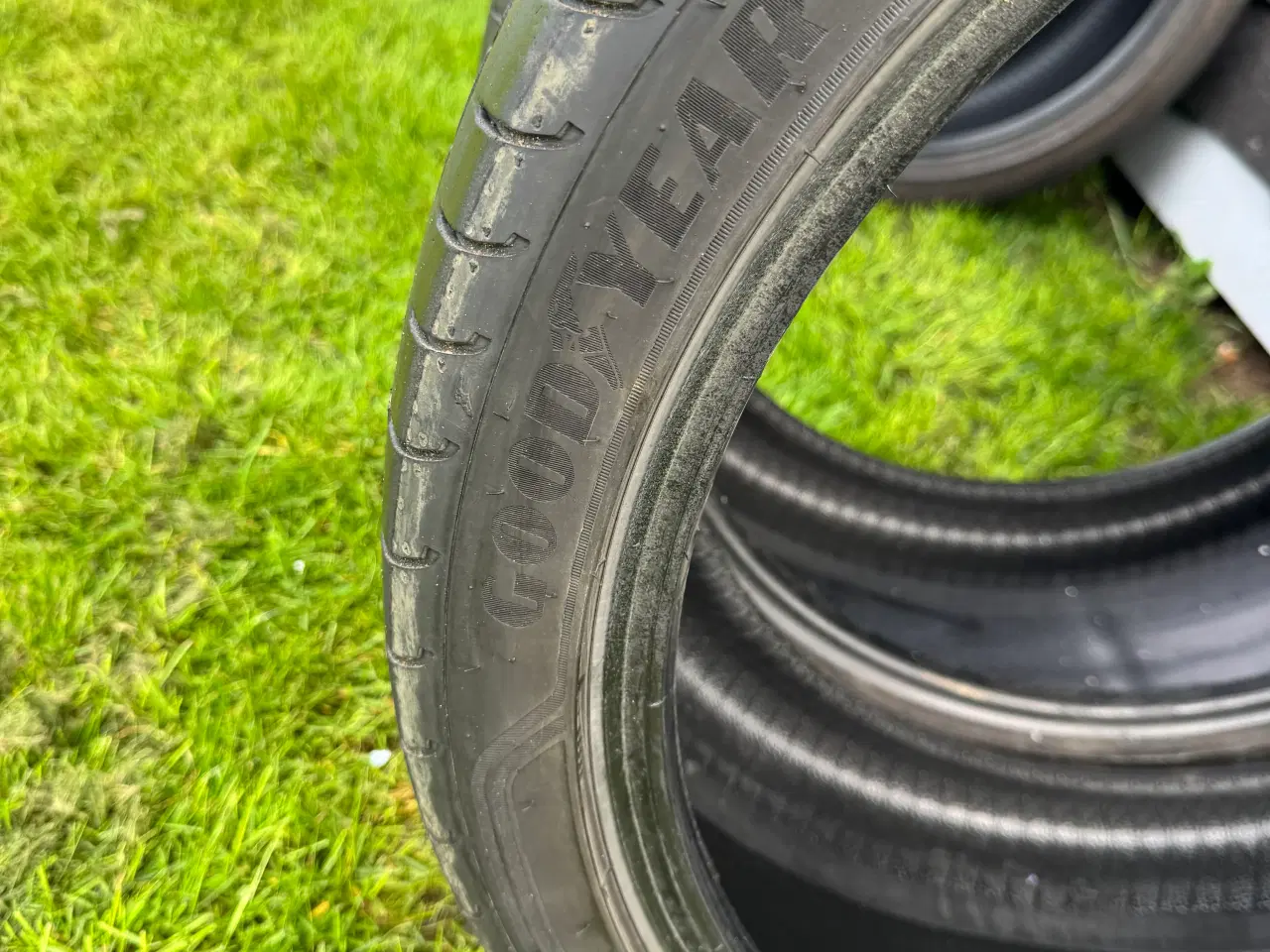 Billede 2 - Dæk 275/35-R22 GOODYEAR