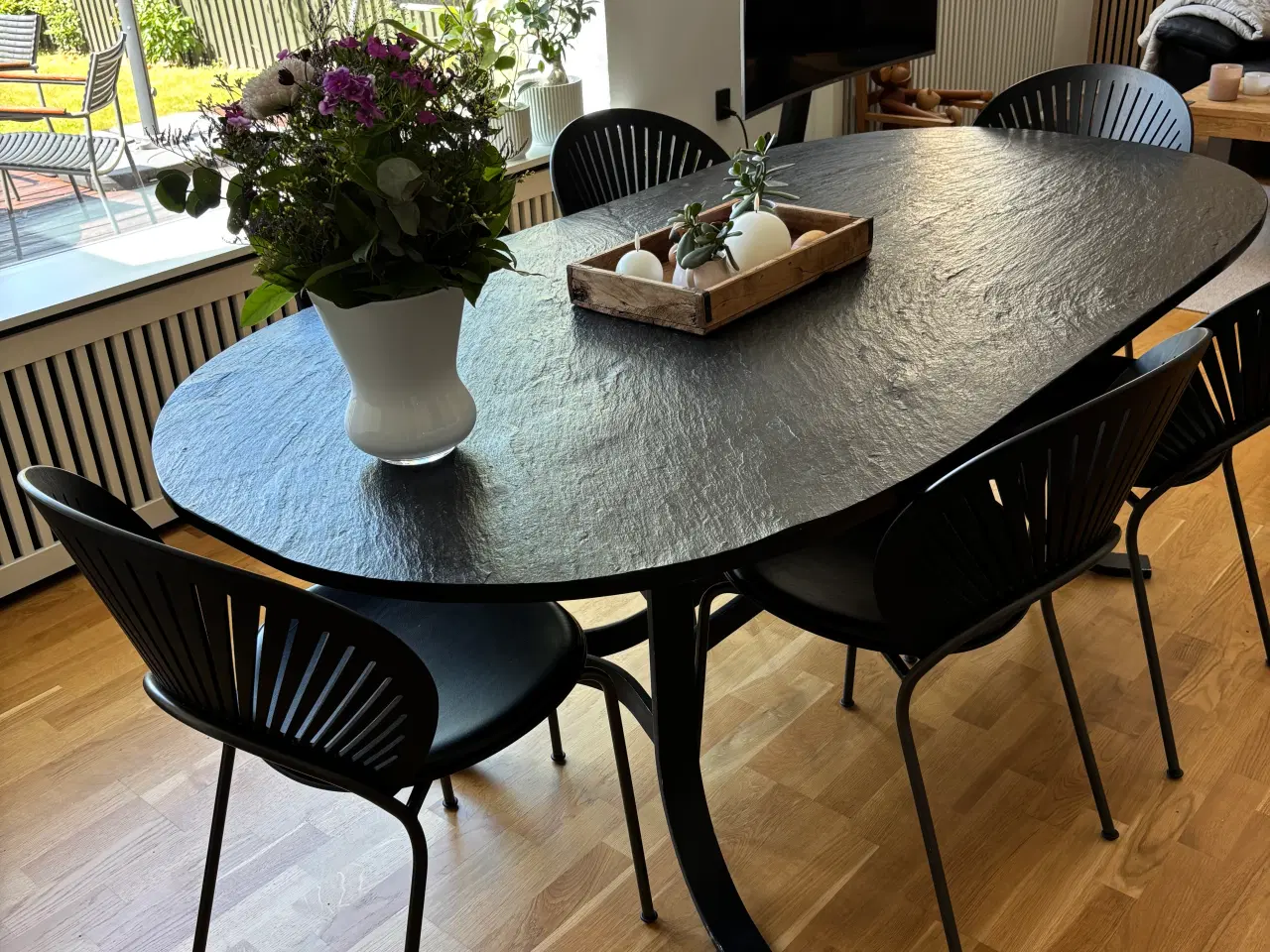 Billede 1 - Spisebord i skiffer
