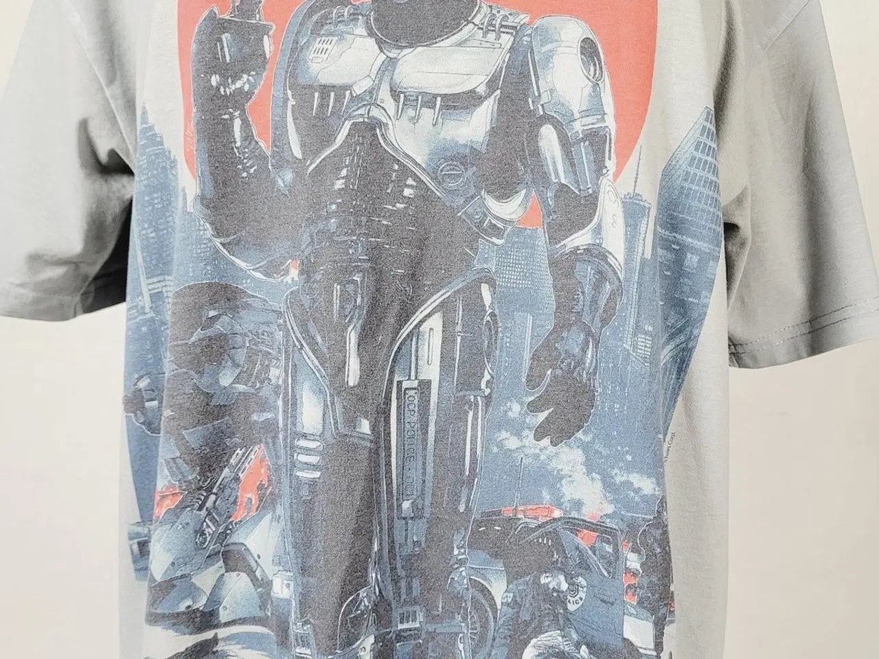 Billede 2 - ⭐️- RoboCop Alex Murphy T-shirt - Str. L