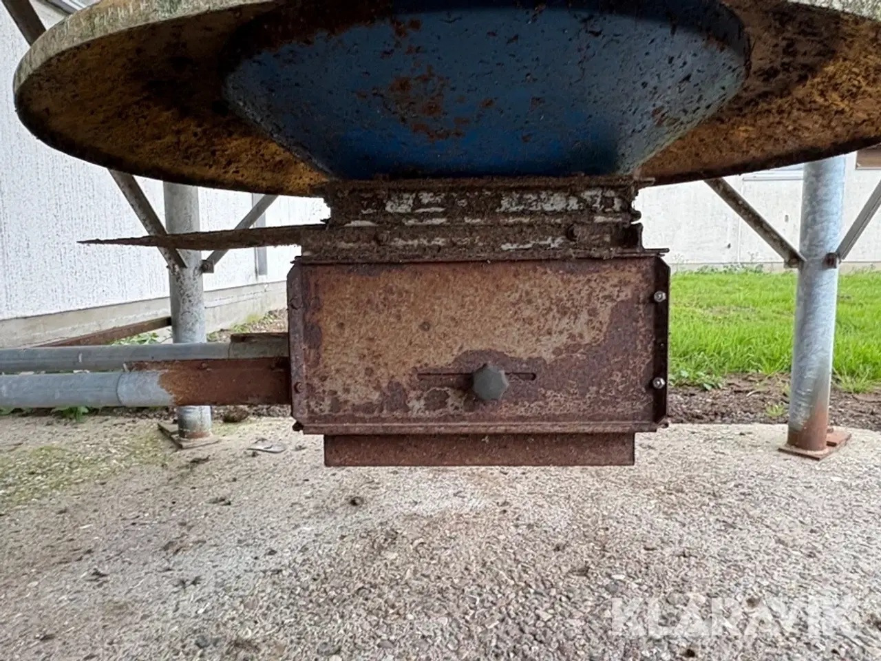 Billede 6 - Silo Tunetanken Glasfiber med motor 1 styk