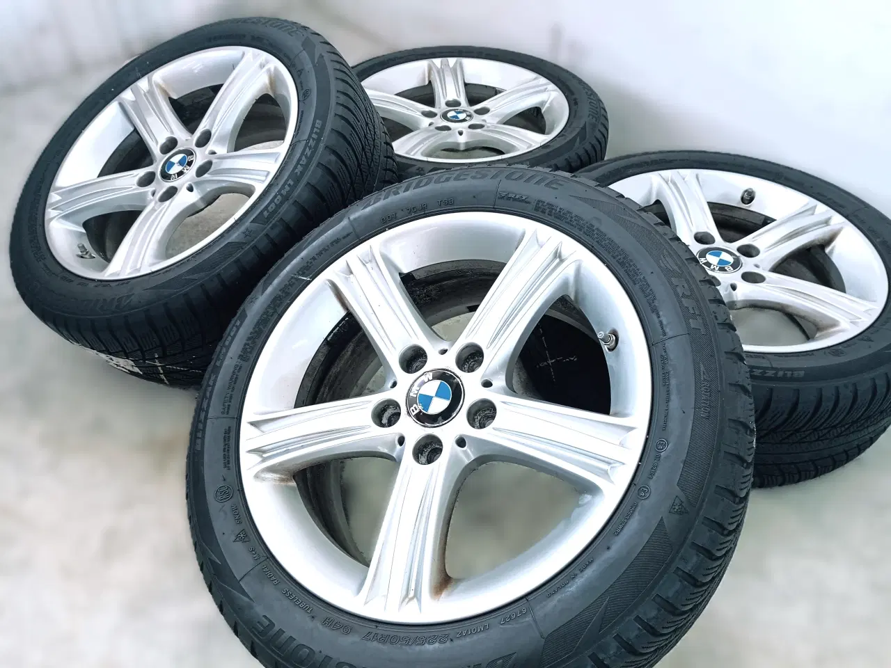 Billede 2 - 5x120 17" ET37 nav 72,6ø BMW vintersæt inkl.TPMS