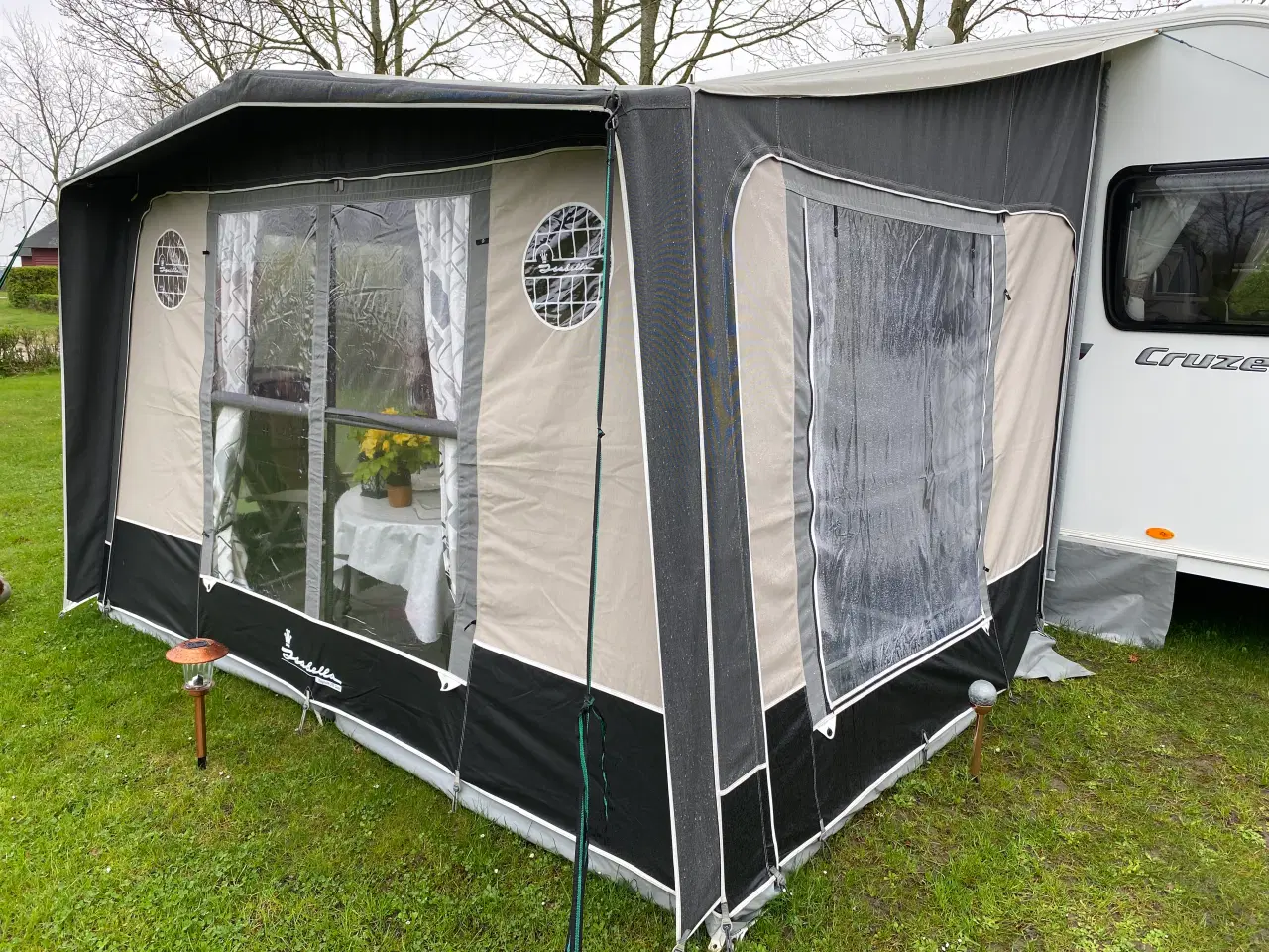 Billede 19 - KVALITET,CAMPINGVOGN ? der ligner en Autocamper. 