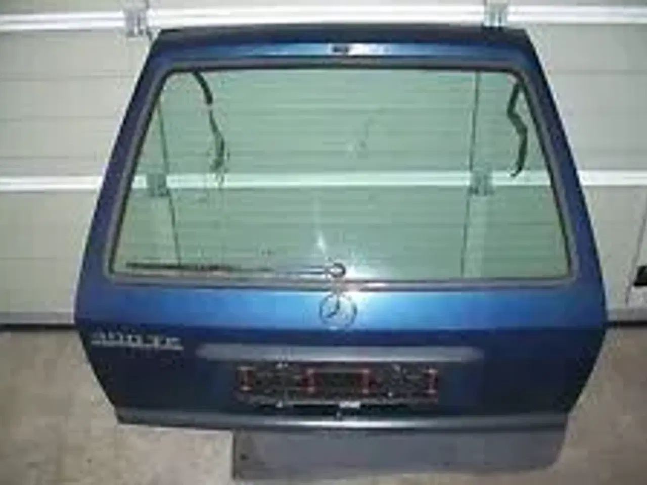 Billede 1 - Mercedes W124 stcar bagklap