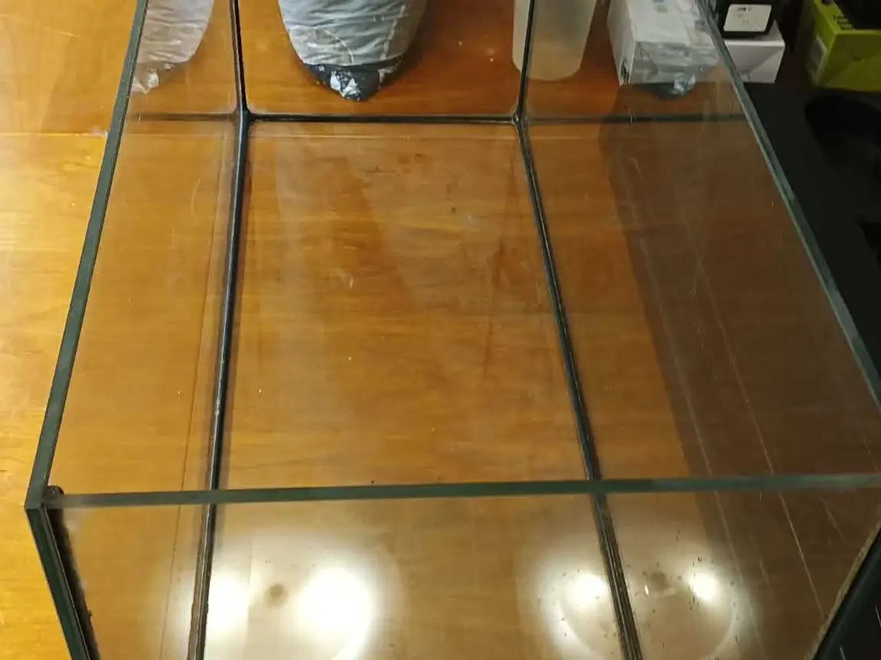 Billede 2 - Juwel 95 L akvarium m tilbehør