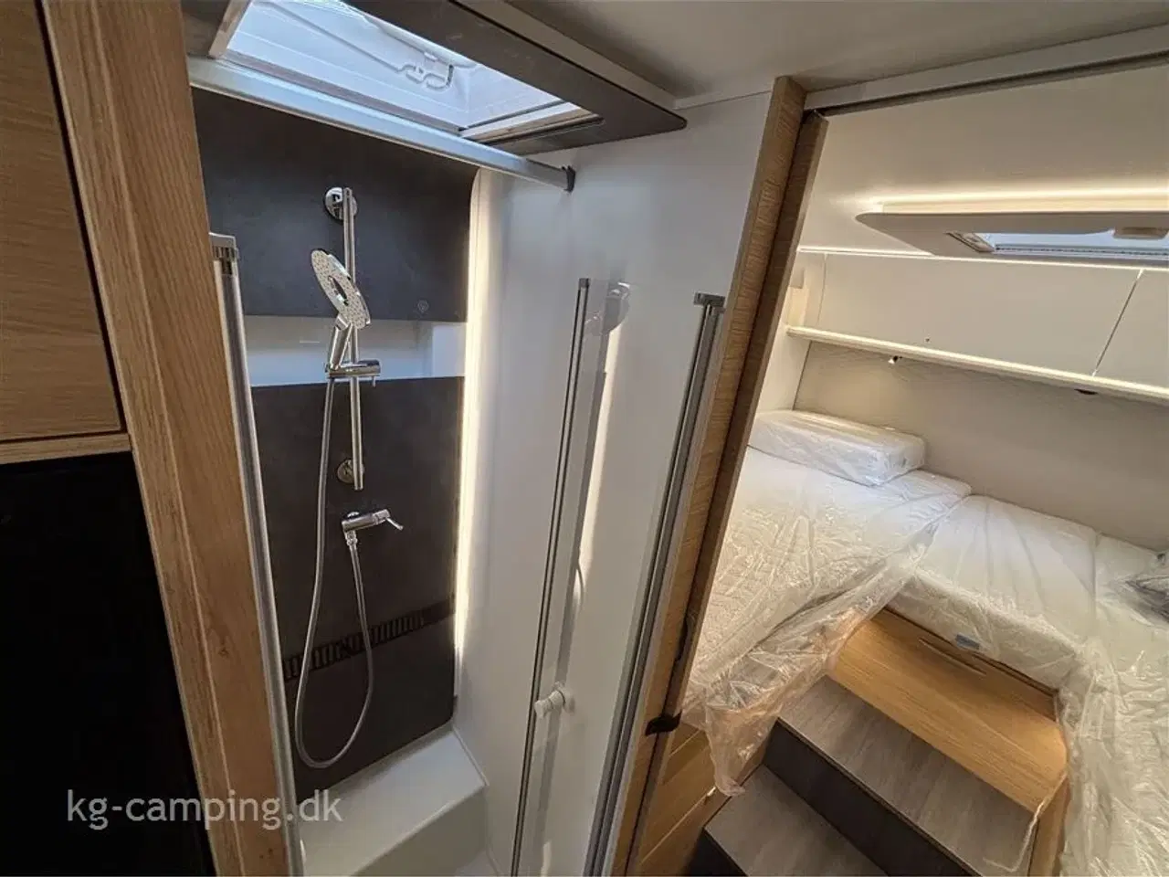Billede 17 - 2024 - Adria Sonic Plus 700 DL   Adria Sonic 700 DL – Bestilt hjem med topudstyr!
