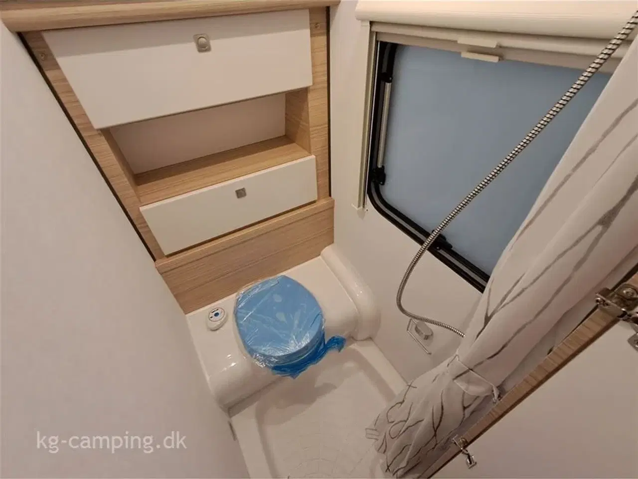 Billede 12 - 2026 - Fendt Bianco Selection 465 SFB Fransk dobbeltseng og Rundsiddegruppe - Kan nedvejes til 1500 kg.