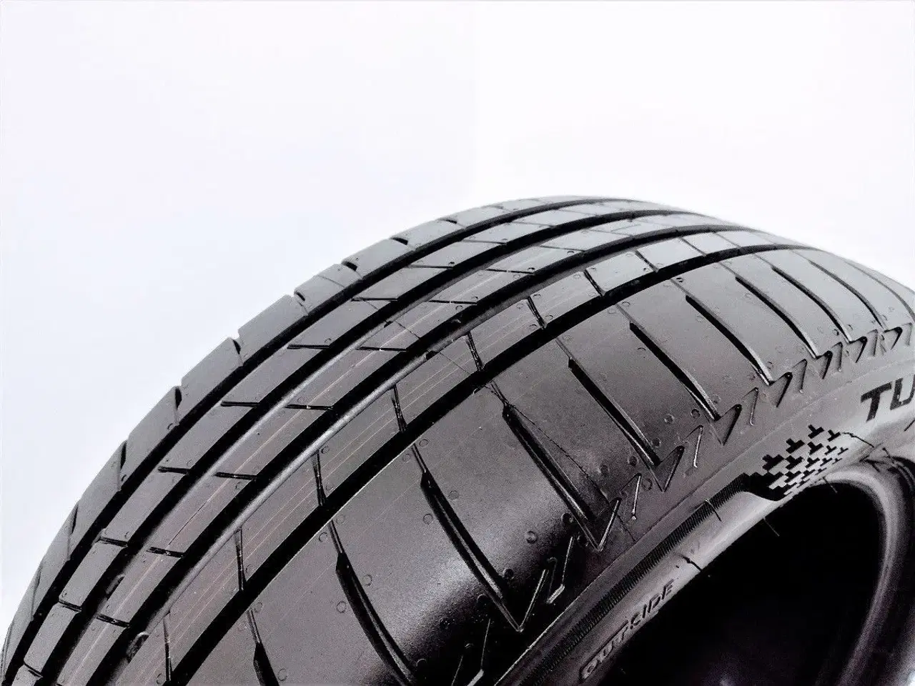 Billede 2 - NYT SÆT sommerdæk - 225/50R17 98Y Bridgestone