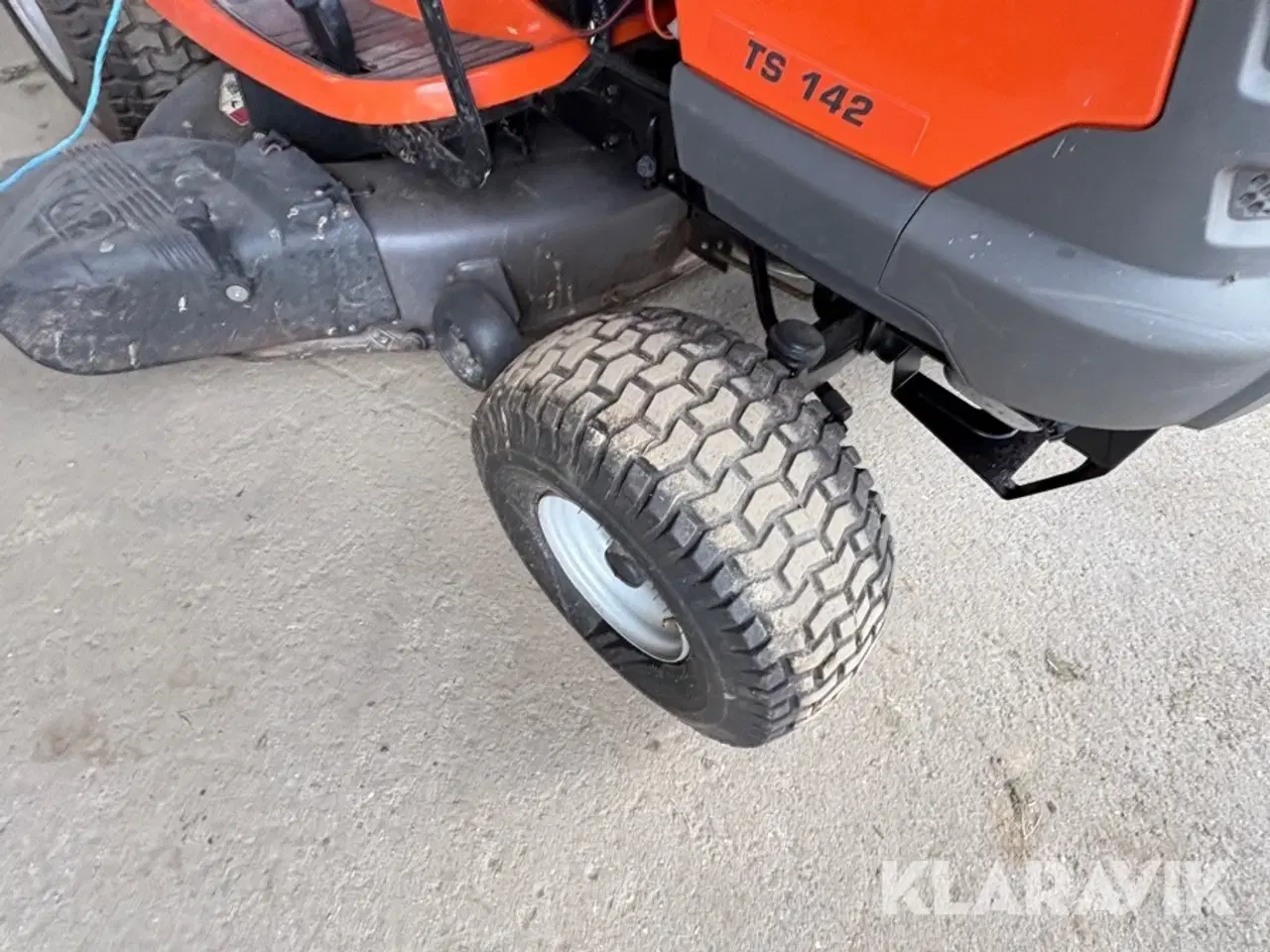 Billede 10 - Havetraktor Husqvarna TS142