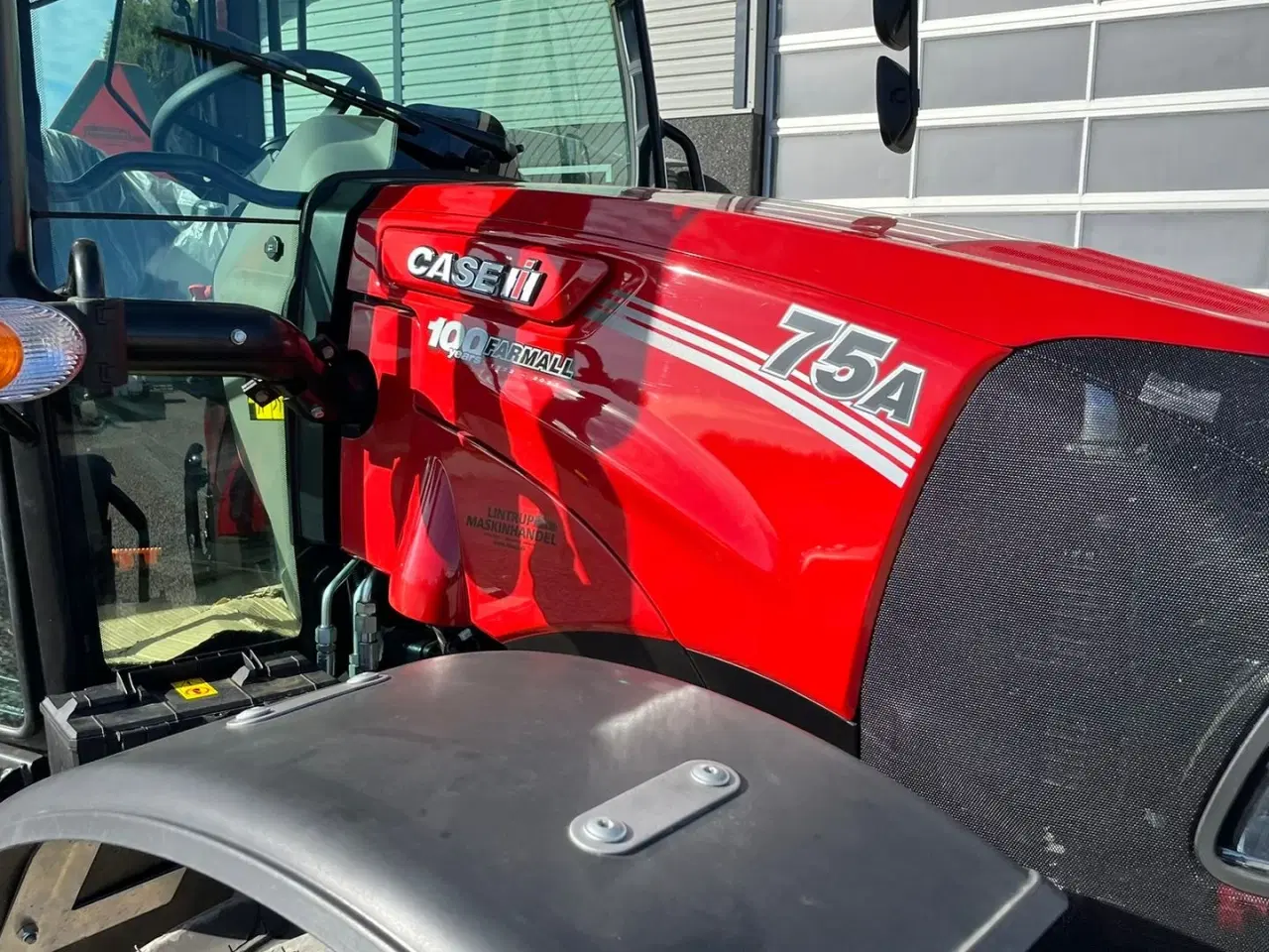 Billede 15 - Case IH Farmall 75 A Med frontlift og vendegear og brede hjul.