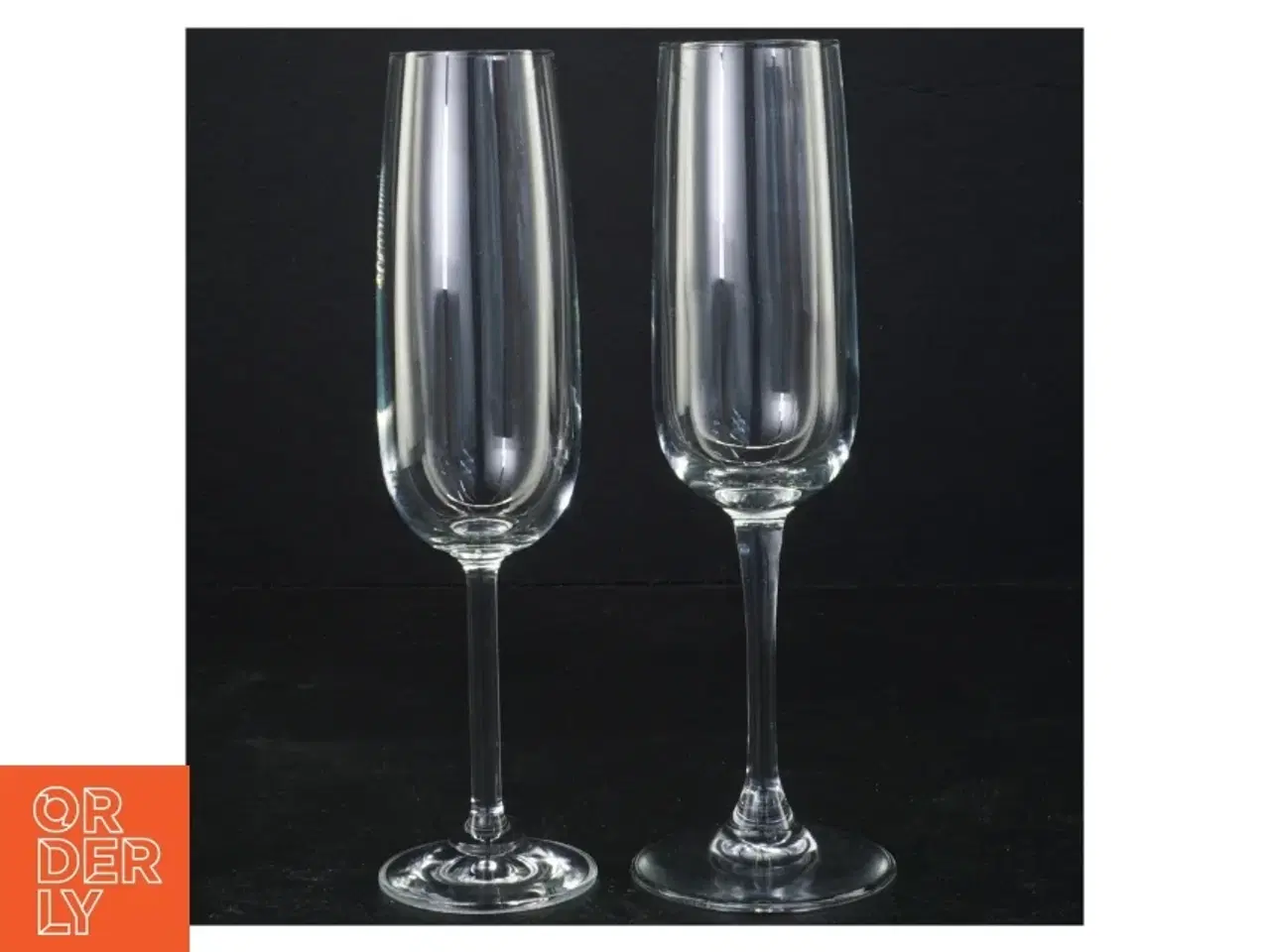 Billede 1 - Champagneglas (str. 21 x 7 cm og 21 x 5 cm)