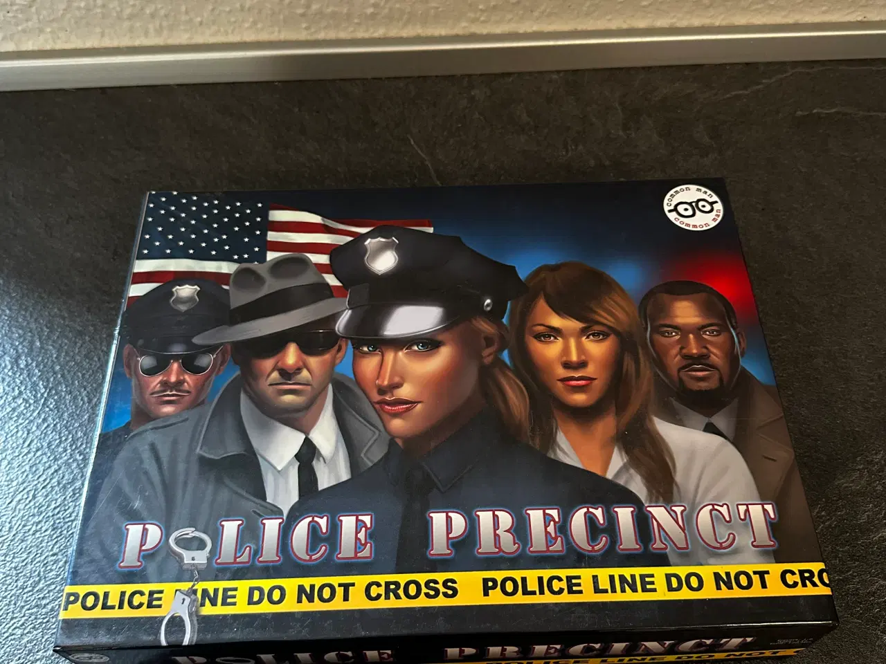 Billede 1 - Police Precinct sleeved