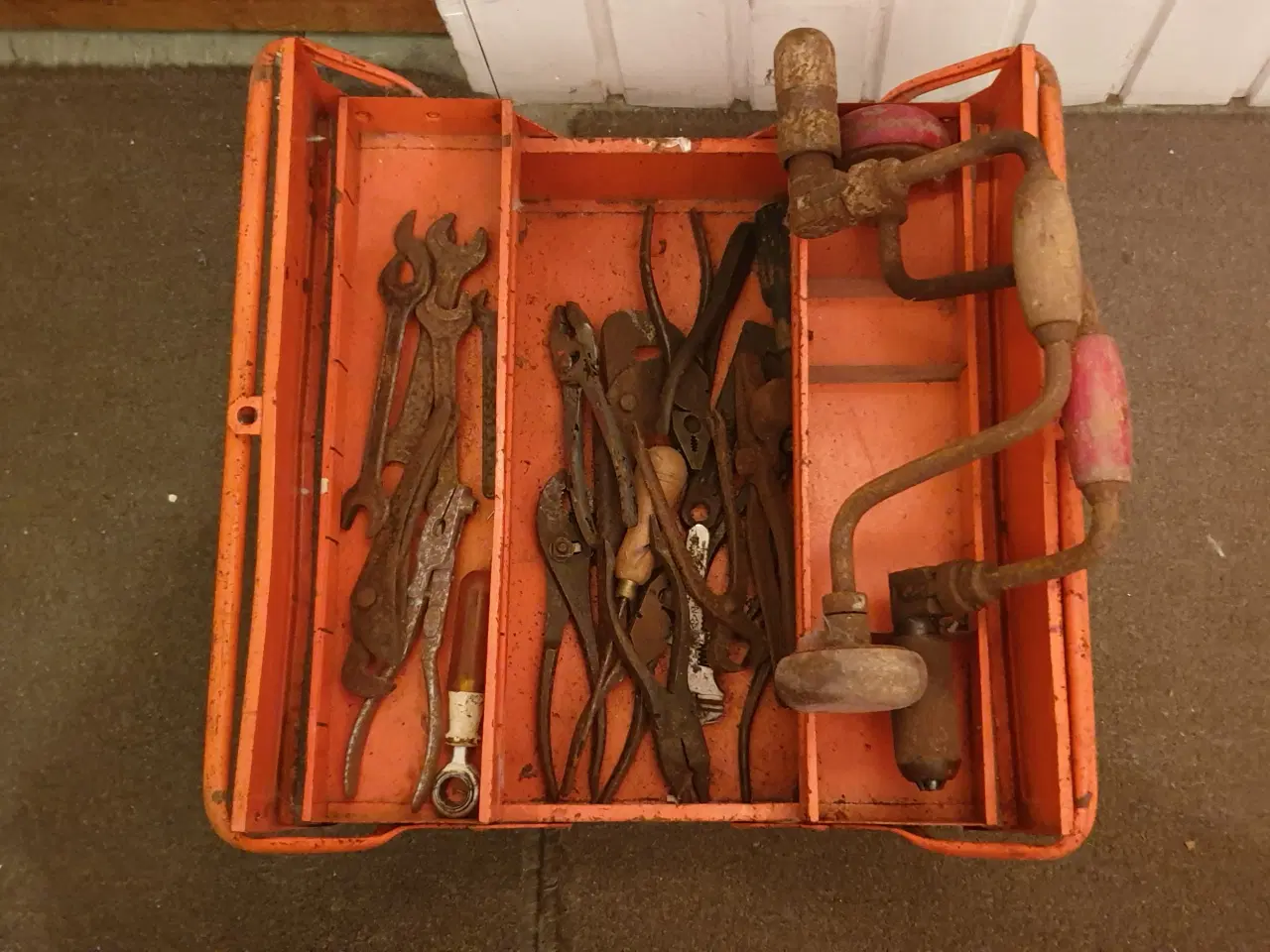 Billede 1 - GRATIS Værktøj i værktøjskasse SE 2 fotos