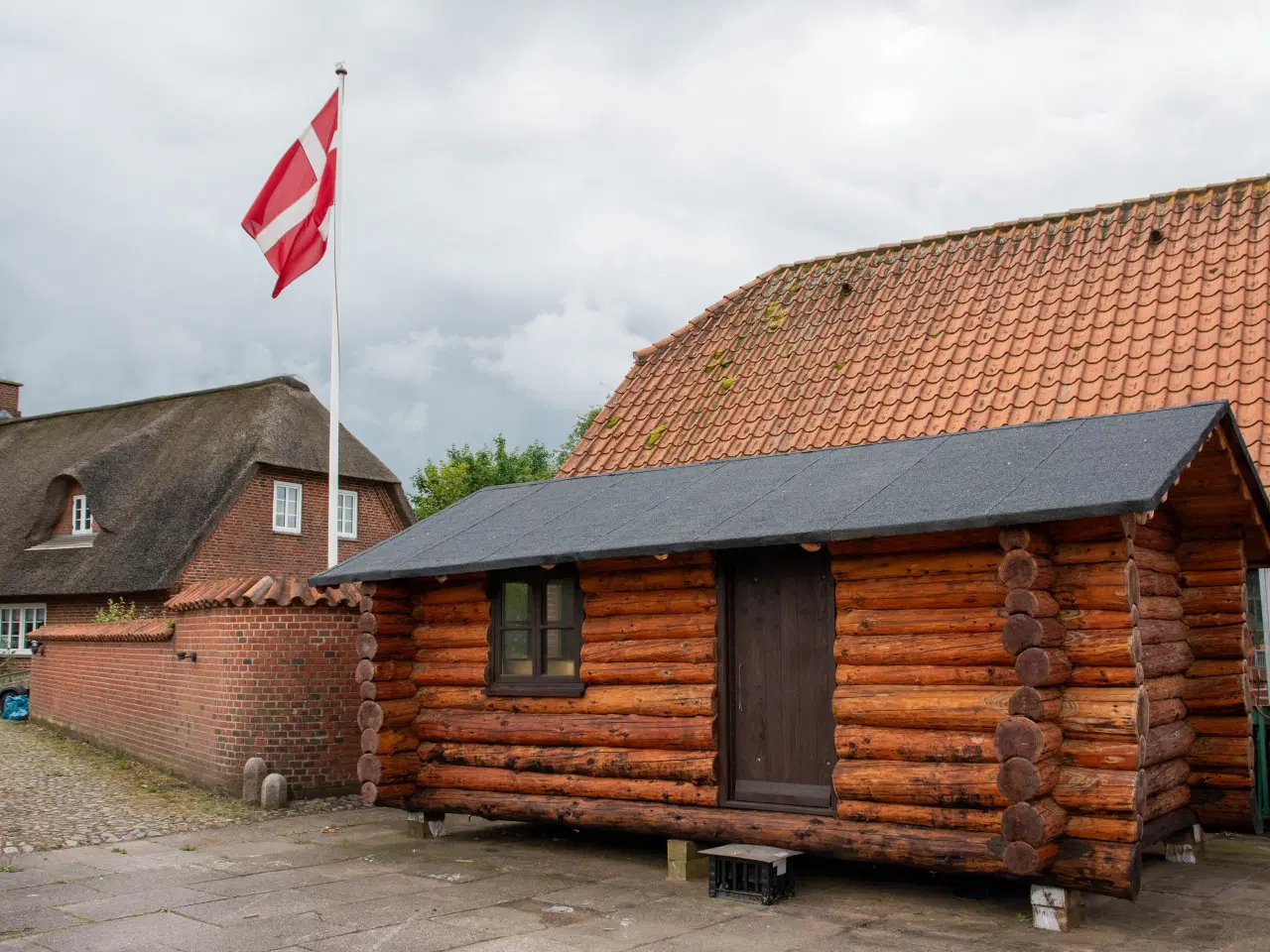 Billede 1 - Bjælkehytte Jagthytte Anneks Lysthus Havehytte