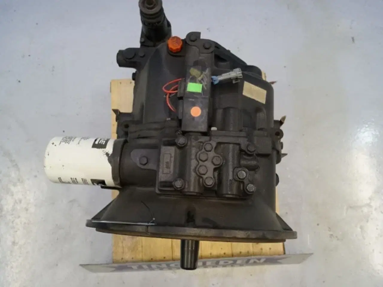 Billede 9 - CASE 580SLE 2WD Transmission 