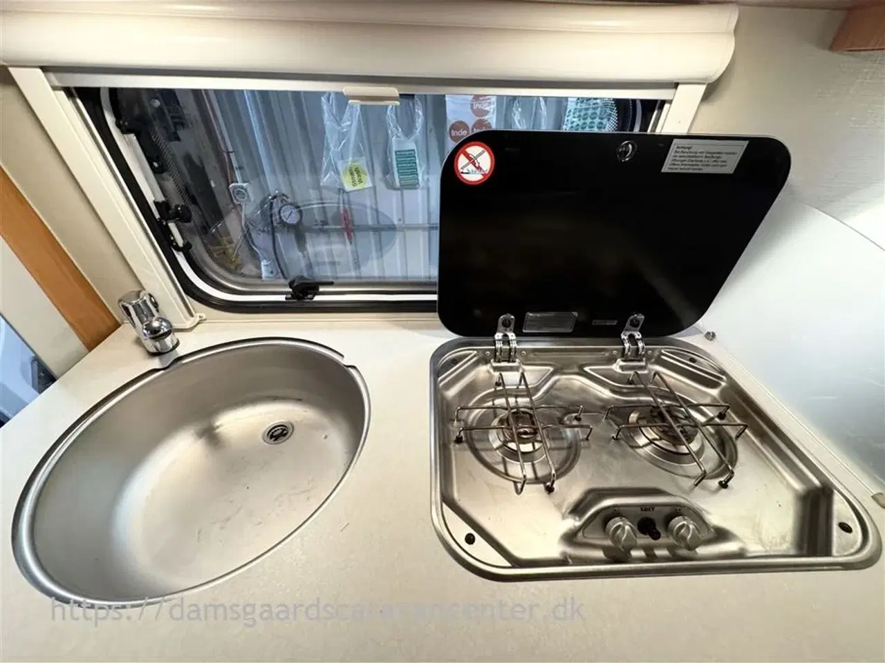 Billede 11 - 2017 - Hymer Touring Troll 540 GT   Enkeltsenge, mulighed for opredning-Markise