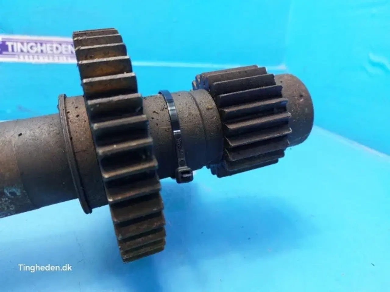 Billede 15 - New Holland 8340 Tandhjul Aksel 81871991