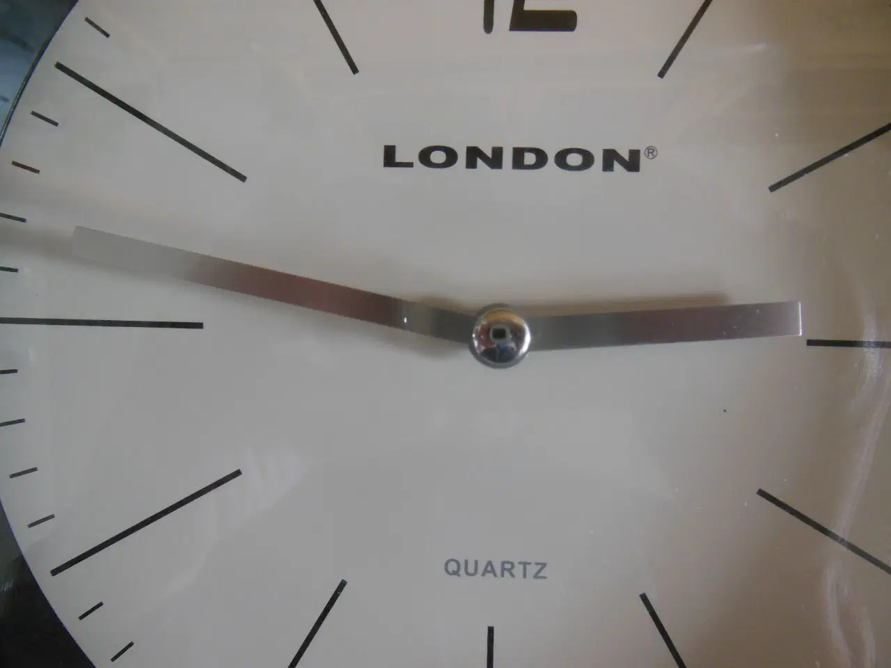Billede 3 - London Quartz ur, til væggen