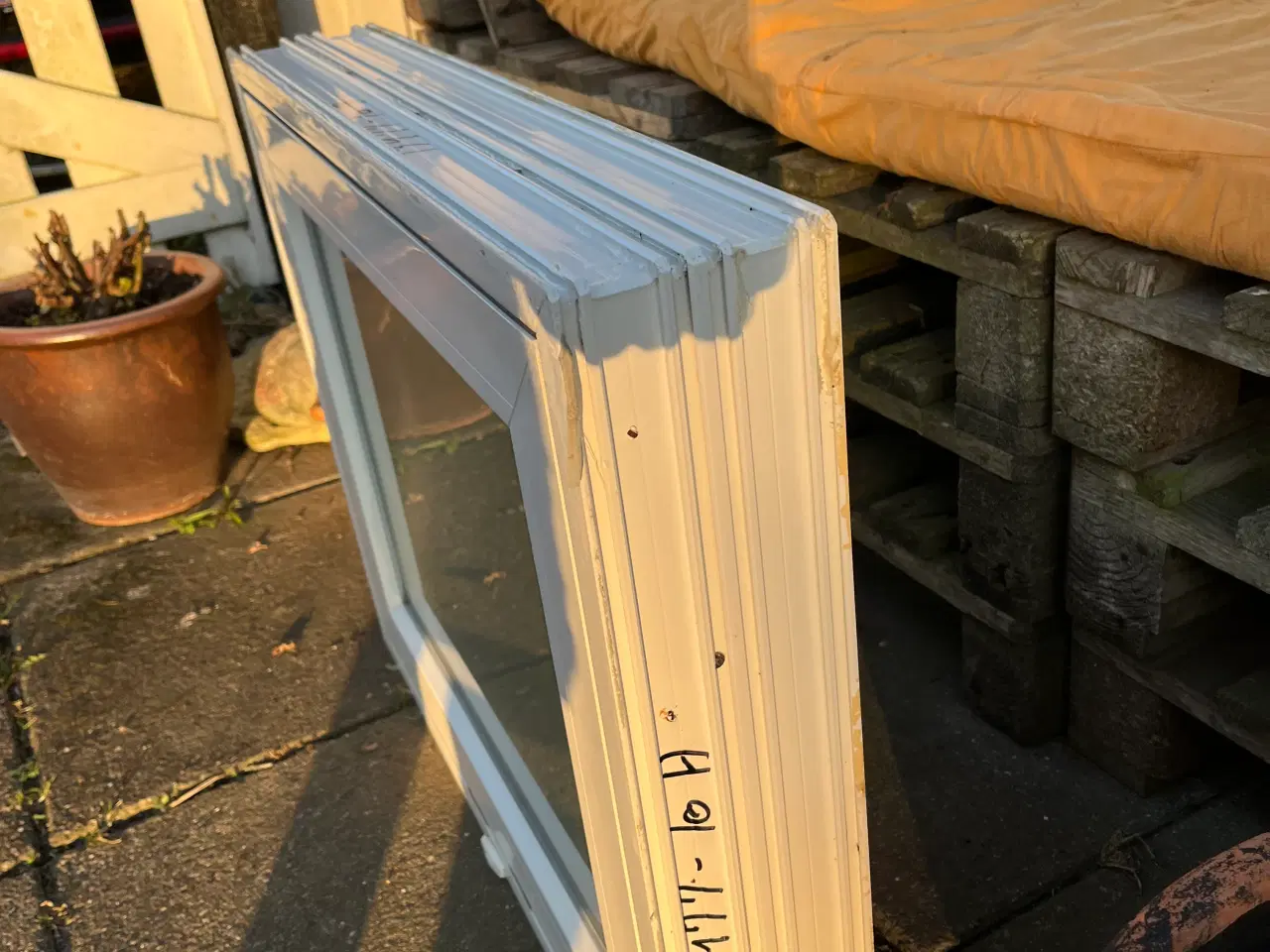 Billede 3 - Brugt plastvindue badeværelse