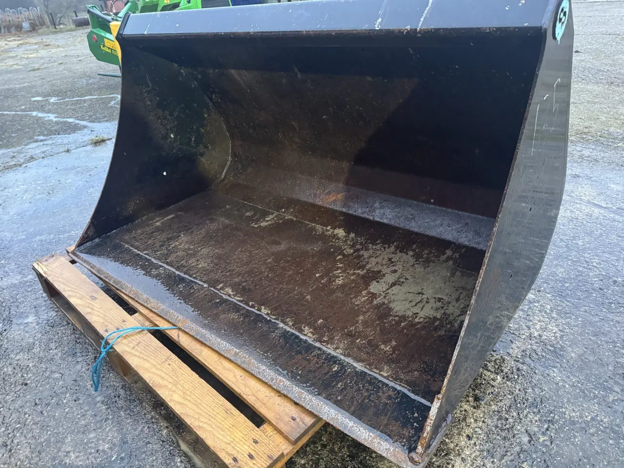 Billede 1 - Skovl med Giant beslag