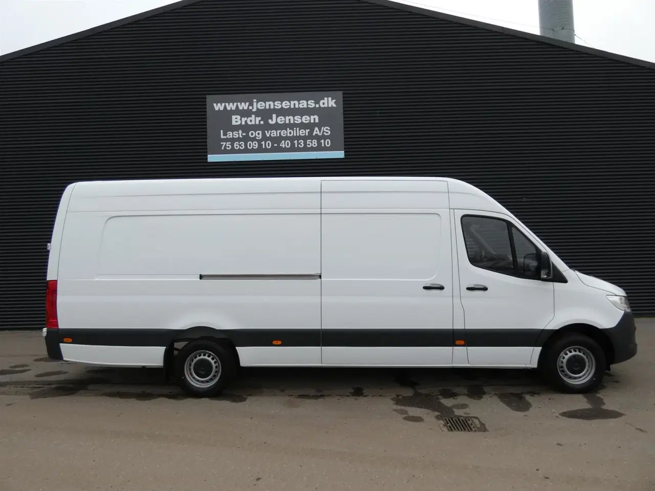 Billede 1 - Mercedes-Benz Sprinter 317 2,0 CDI A4 H2 RWD 9G-Tronic 170HK Van Aut.