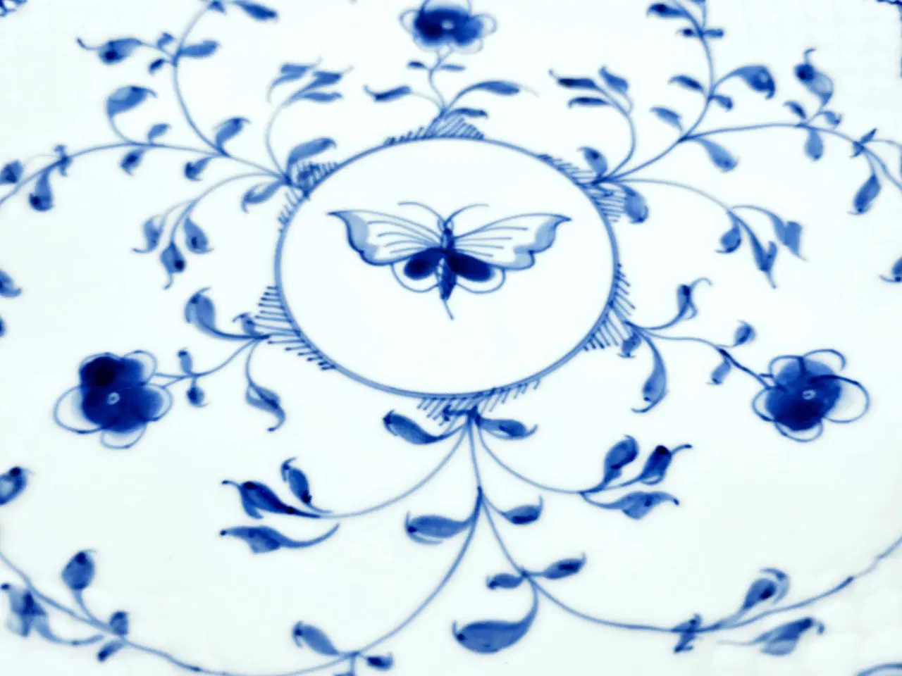 Billede 5 - Dickens Sommerfugl Kagefad Porcelæn