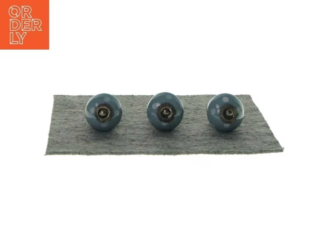 Billede 2 - Skuffe knopper 3 stk. (str. H 3 cm O 4 CM)