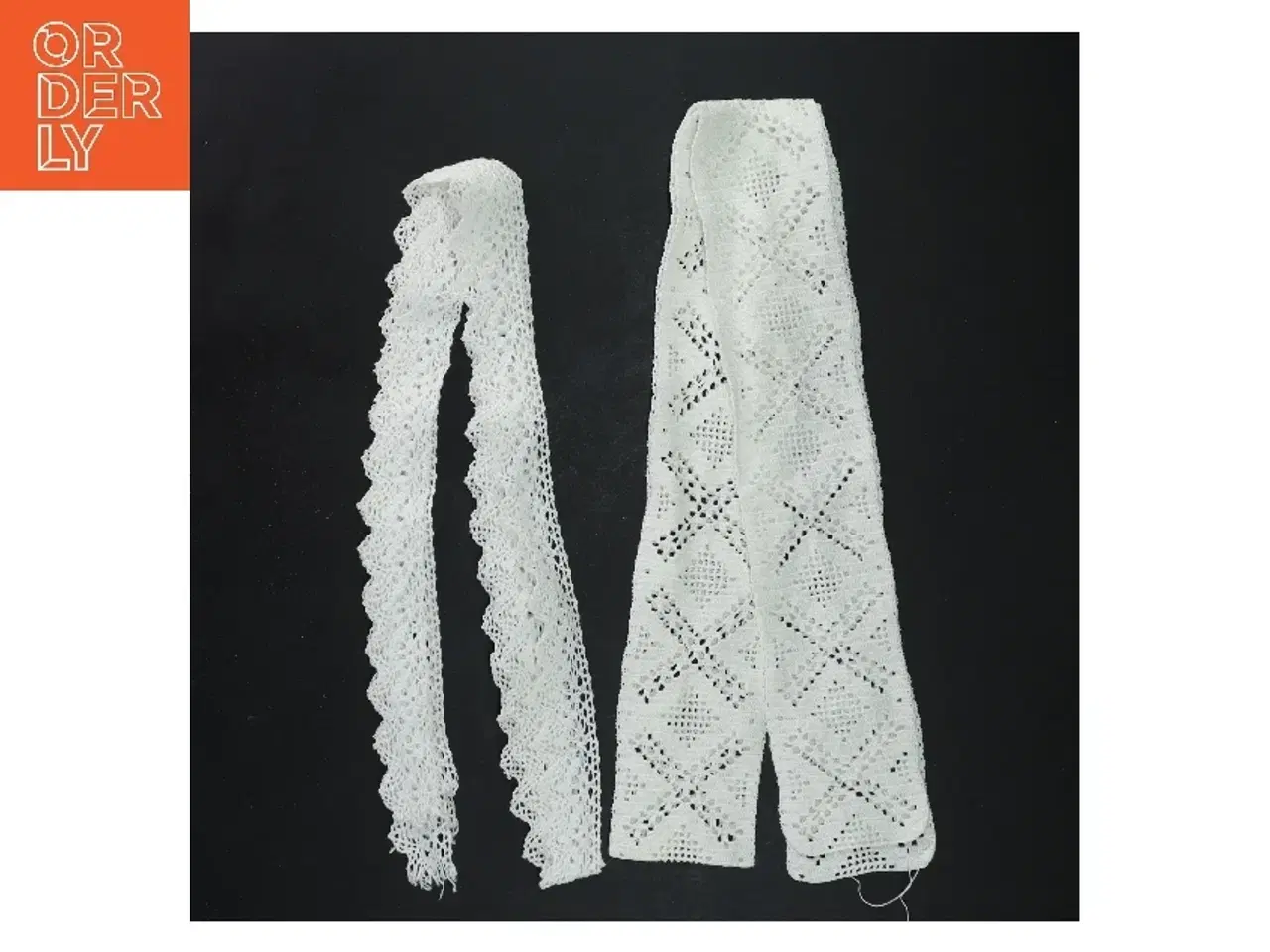 Billede 1 - Strimlet hæklet blonde (str. 125, 120 og 120 cm)