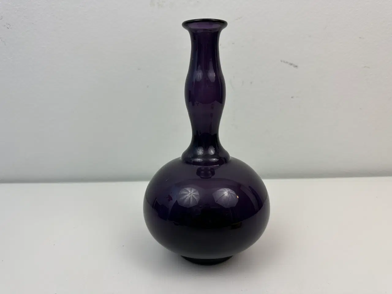 Billede 1 - Ældre vase i glas