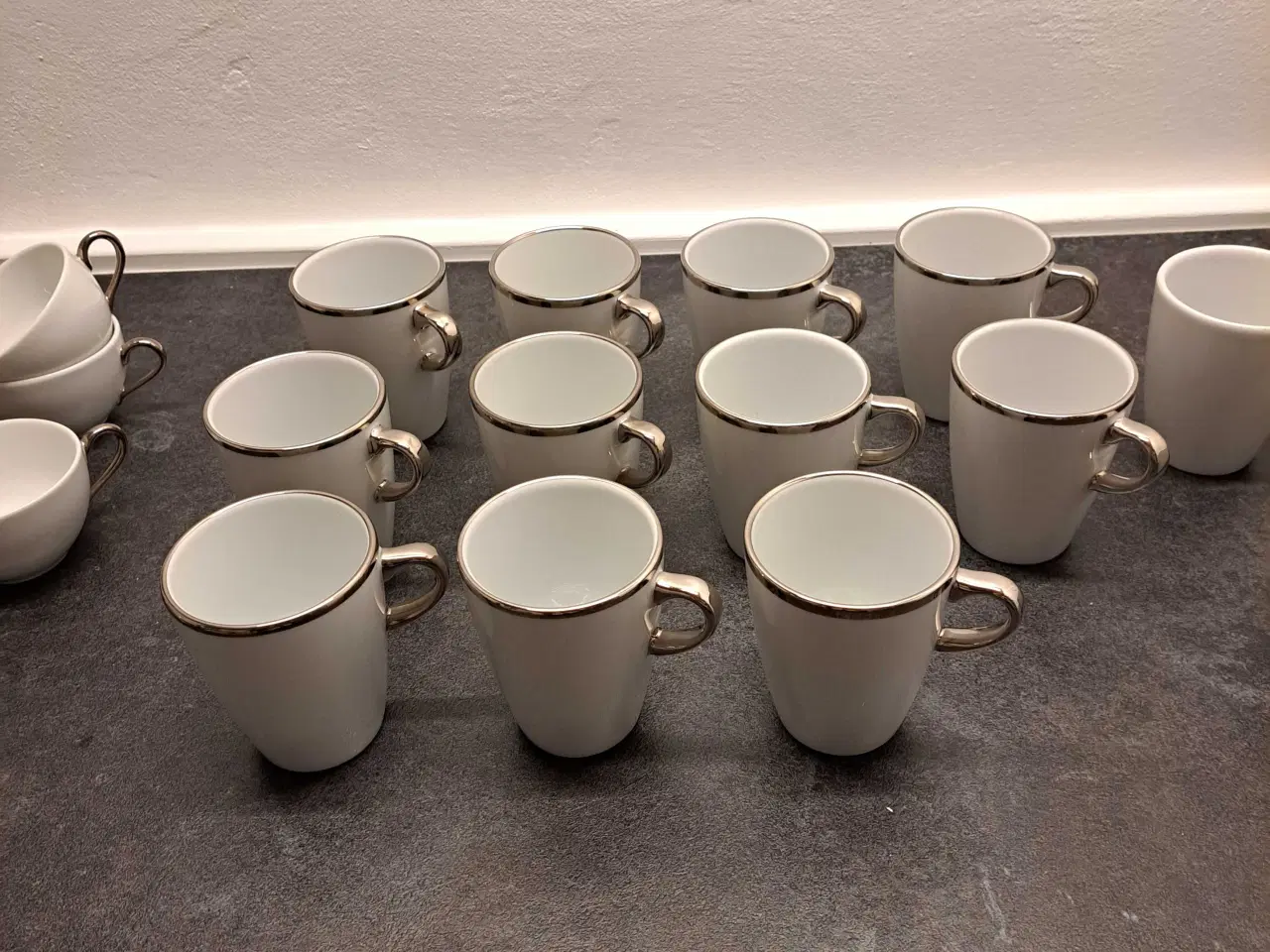 Billede 8 - Pillivuyt Bistro med sølvkant stel