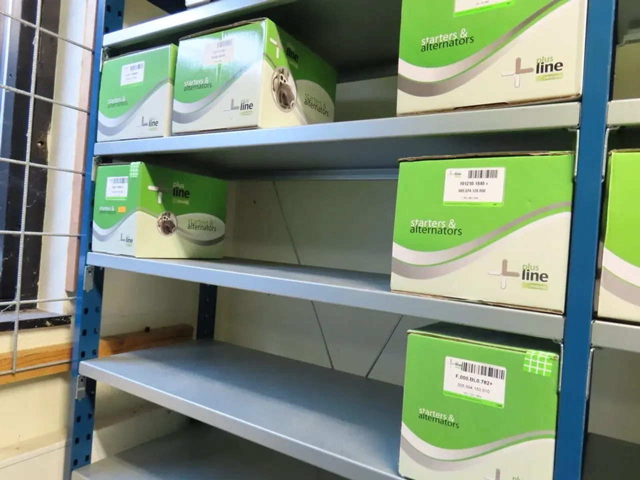 Billede 21 - 16 fag med startere og generatorer