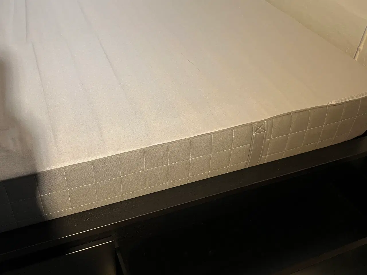 Billede 3 - Ikea Malm seng med to skuffer og madras