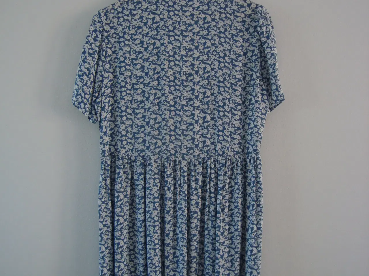 Billede 2 - Sommerkjole - Str. 36 / Small (Ny)