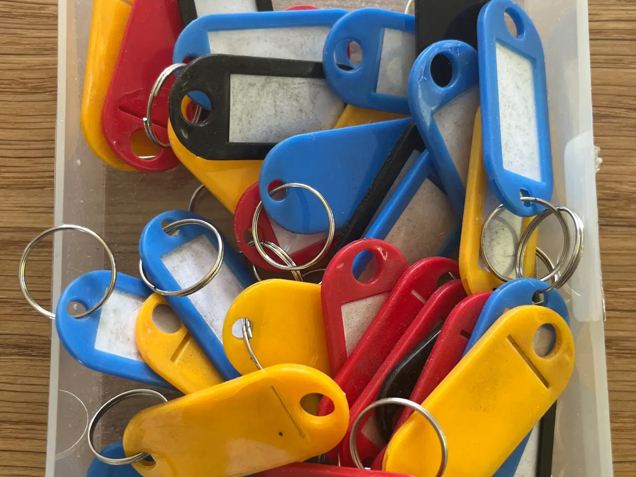 Billede 1 - 30 nøgleringe med skrivefelt