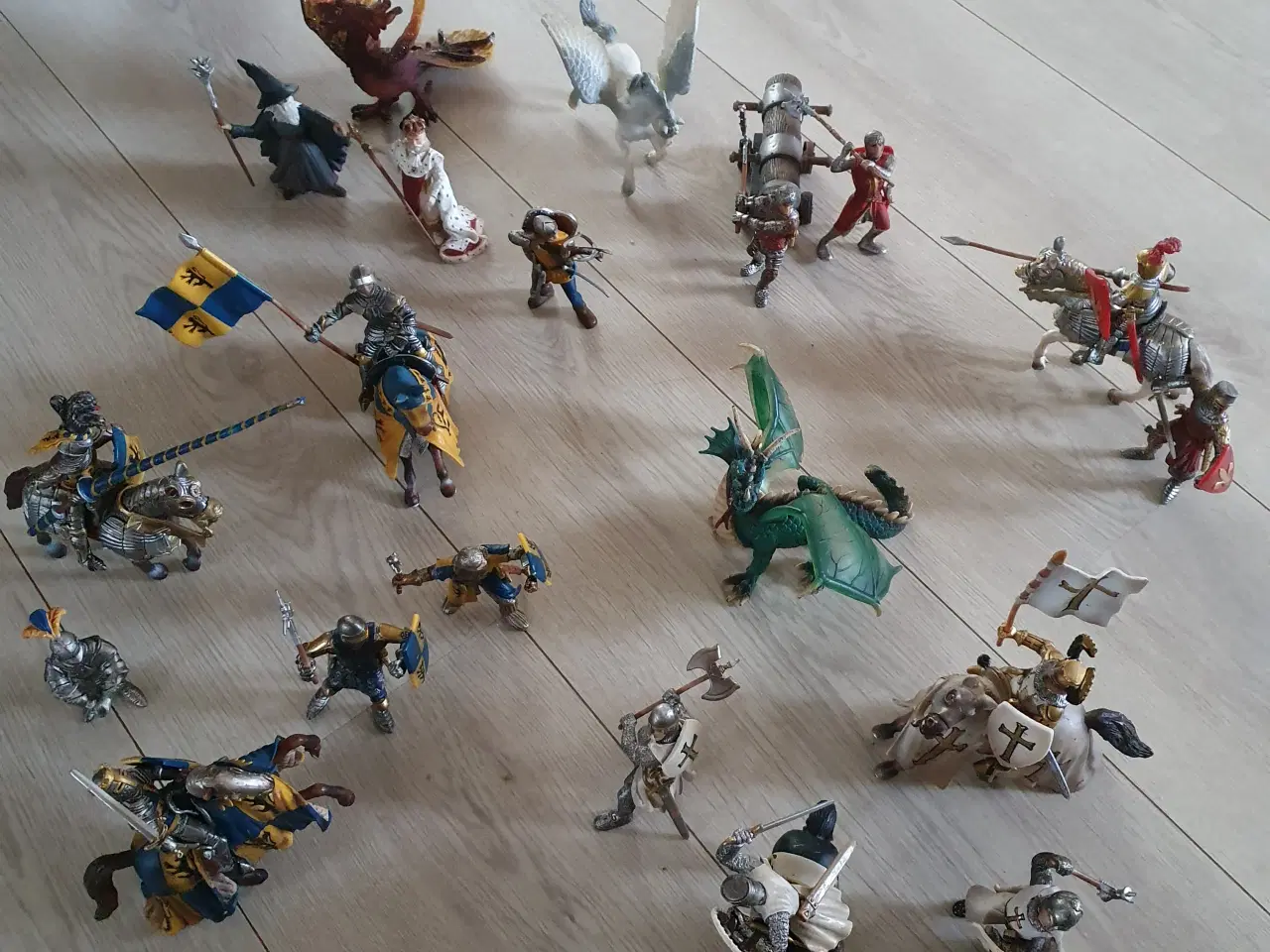 Billede 1 - Schleich riddere + drage + pegasus