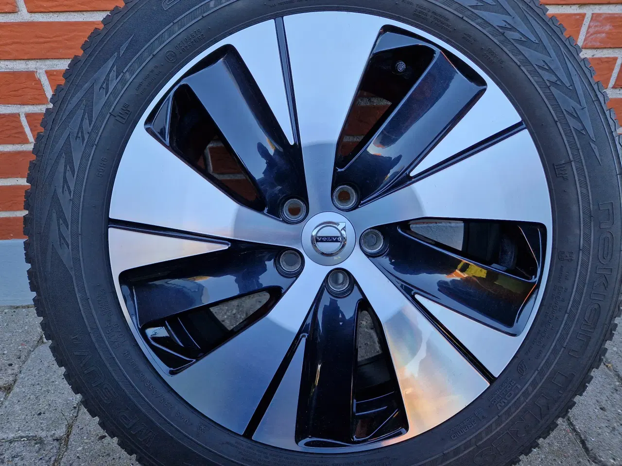 Billede 2 - 18" vinterhjul volvo XC/EC