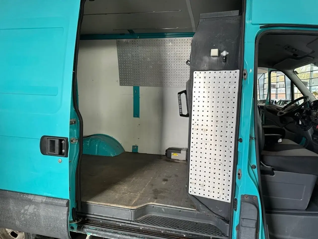 Billede 11 - Iveco Daily 3,0 35C15 EEV 13,2m³ Van