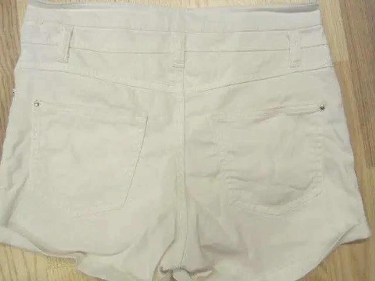 Billede 3 - Str. XS, højtaljede elastiske shorts