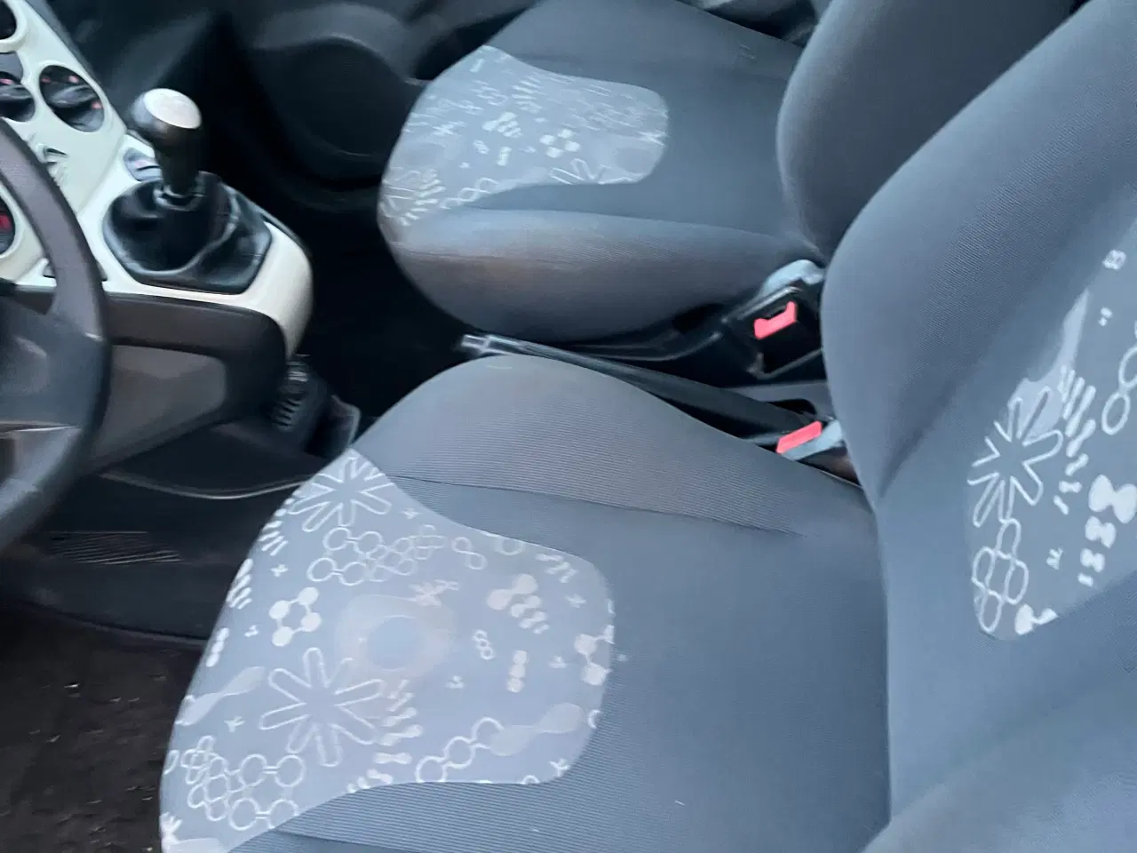 Billede 8 - Ford Ka, årg 2009, km 203000, fuld servicebog 