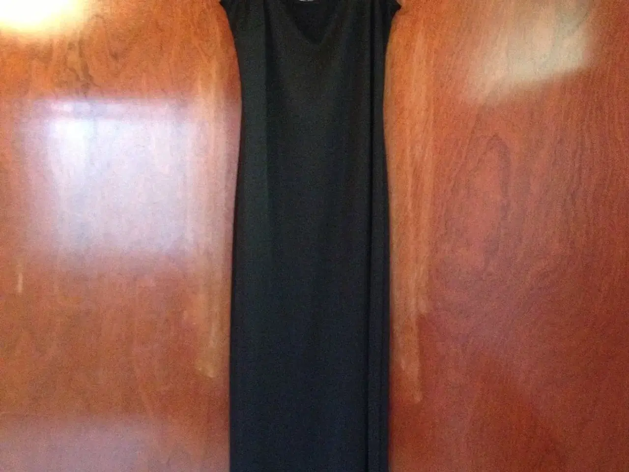 Billede 2 - Sorte kjoler i str. S