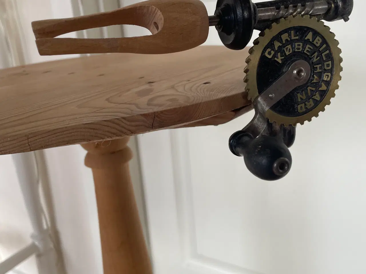 Billede 1 - Spoleapparat til Kniplepinde. 