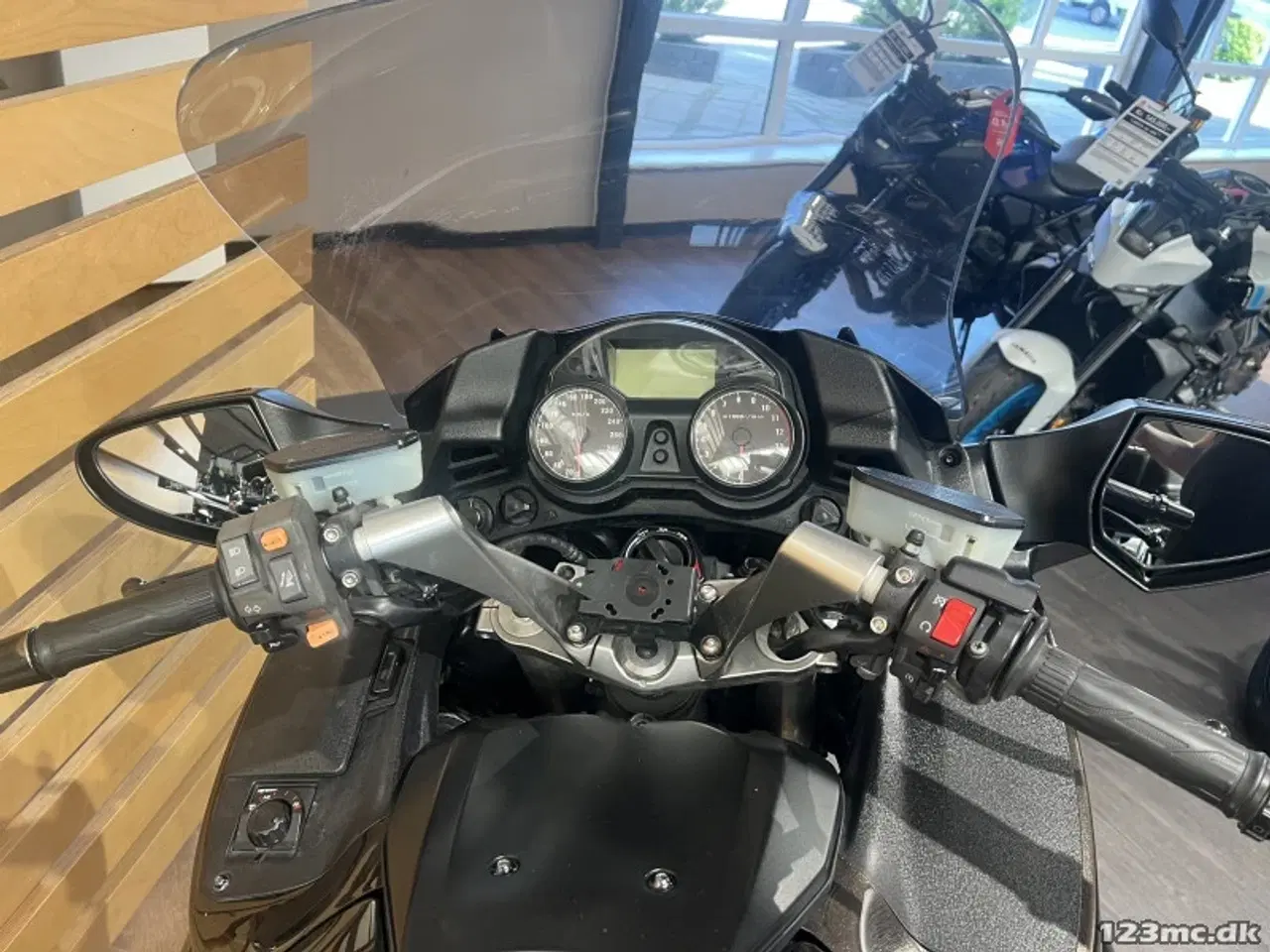 Billede 2 - Kawasaki GTR 1400