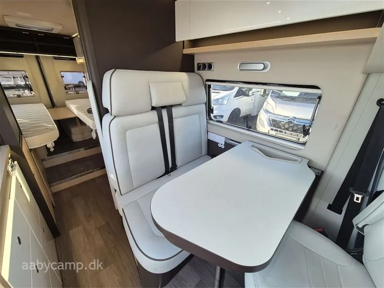 Billede 8 - 2024 - Autostar van V630LI Design Edition   Automatgear. markise. solceller. 200 Ah lithium batteri. 2000w inverter. maxxfan. Fyldegas. anhængertræk. undervognsbehandlet. Gasudtag. cykelstativ.