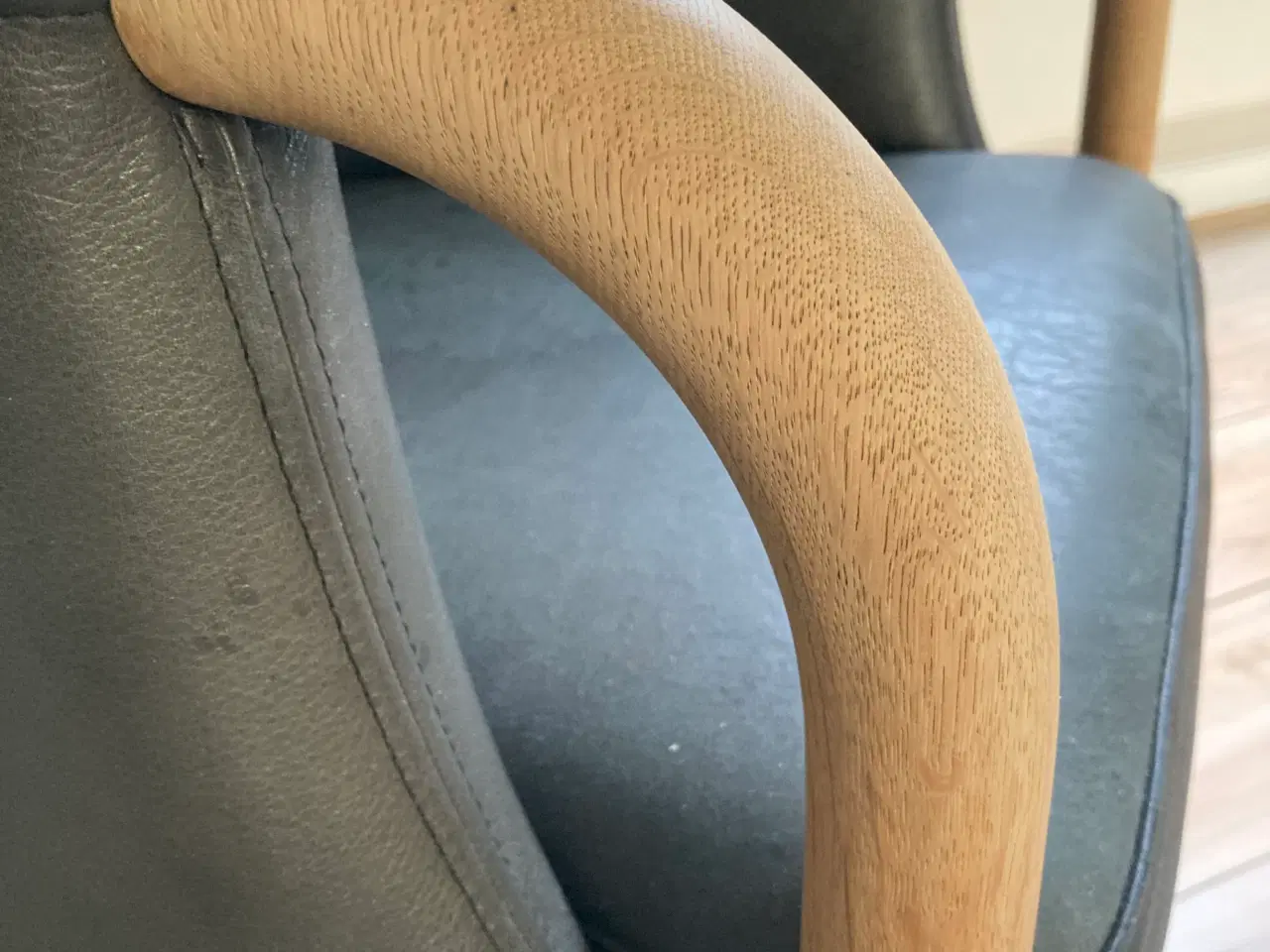 Billede 3 - STOUBY eg Dansk læderstol m/flot patina