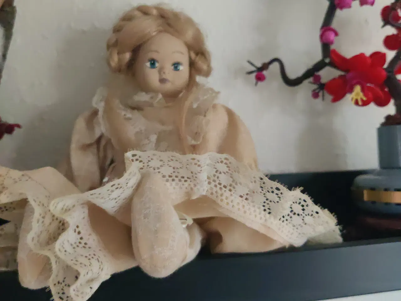 Billede 7 - ✨ Smuk samling af 13 porcelænsdukker