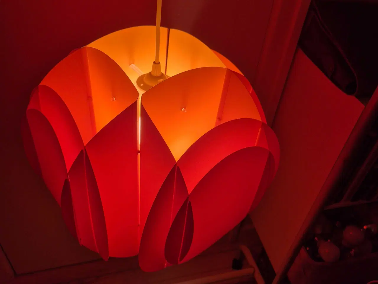 Billede 13 - Flotte gule lamper i plast 