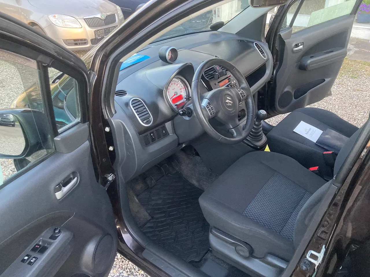 Billede 10 - Suzuki Splash Nysyn Lav km, Økonomisk