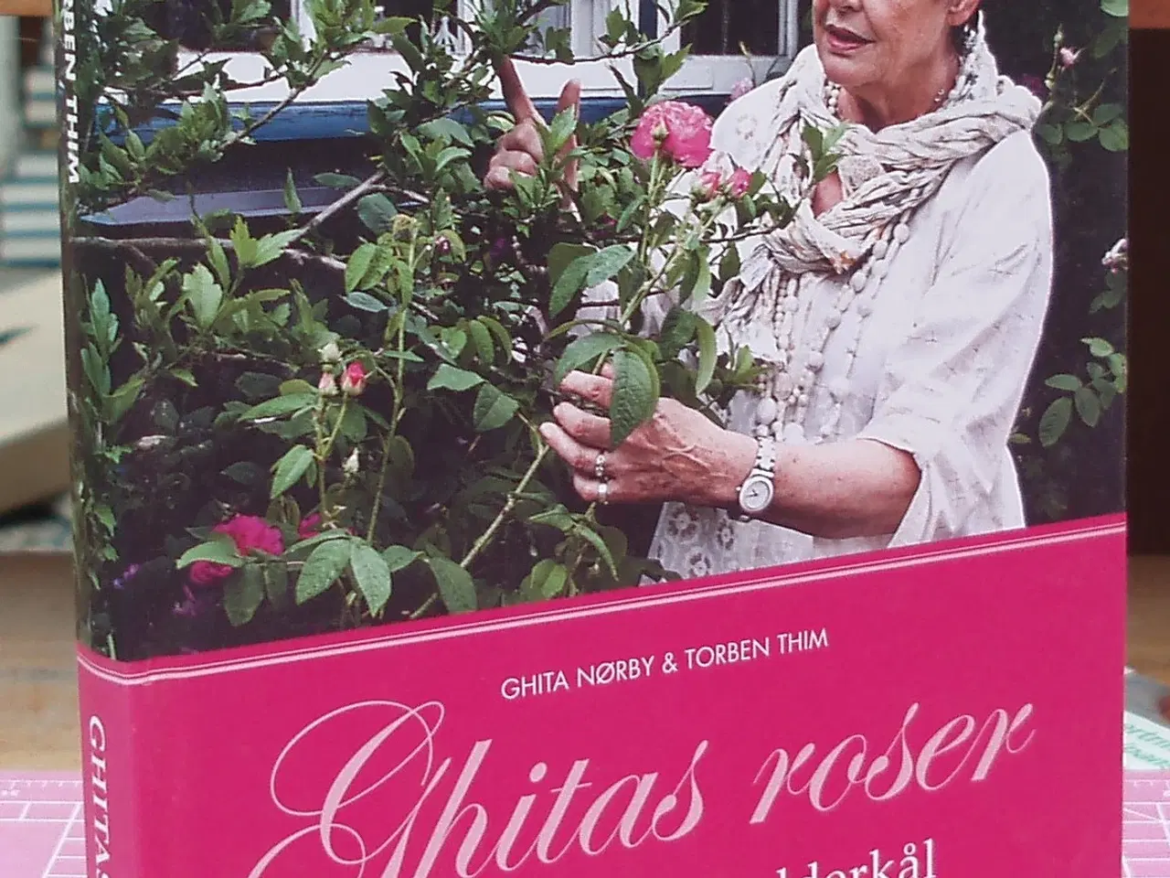 Billede 1 - Ghitas roser -smil til dit skvalderkål