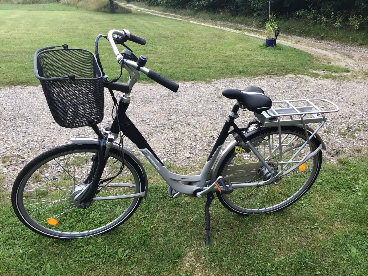 Billede 2 - Damecykel Batavus m 8 gear, læs teksten