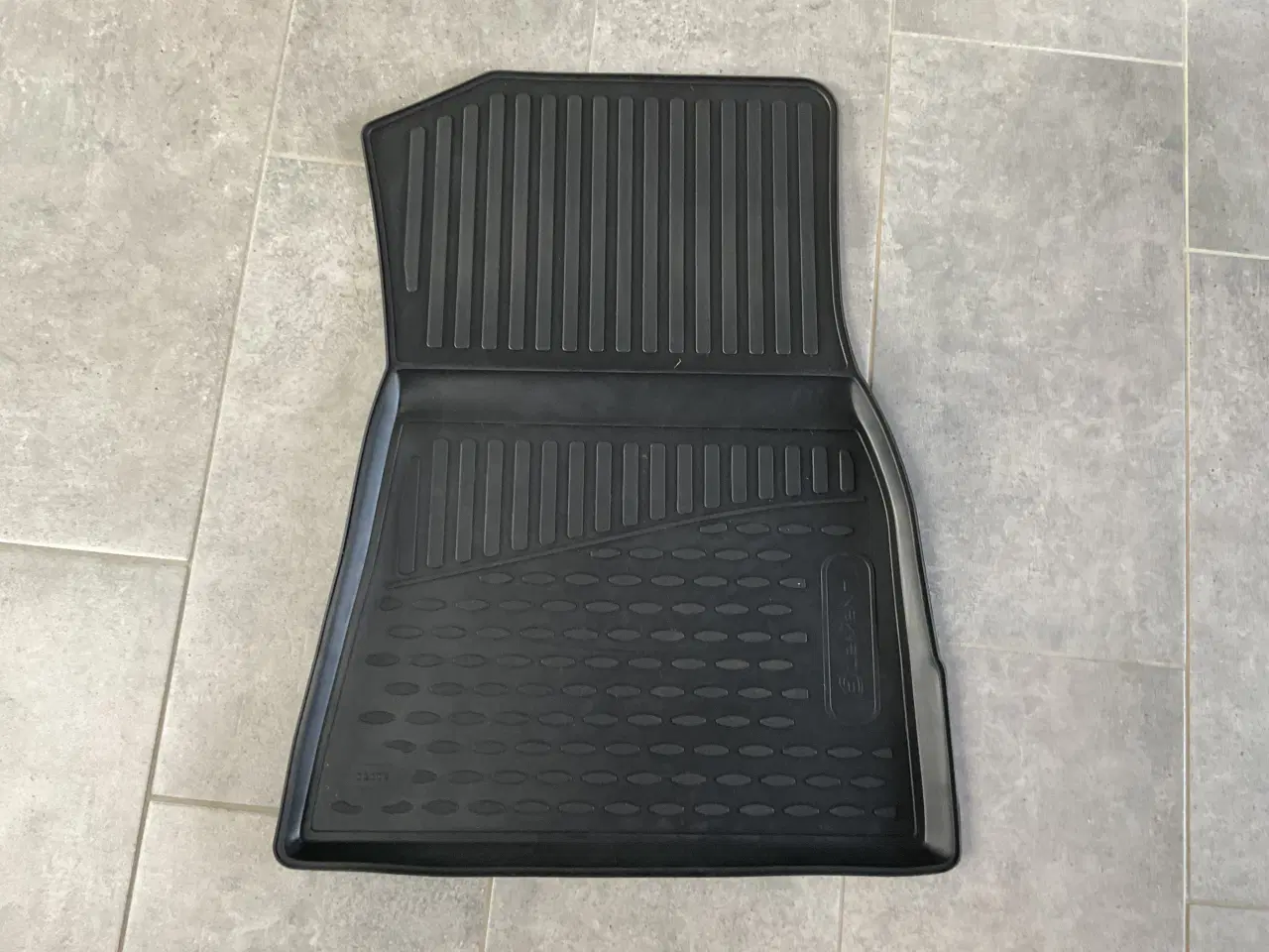 Billede 5 - BMW komplet gummimåtte sæt